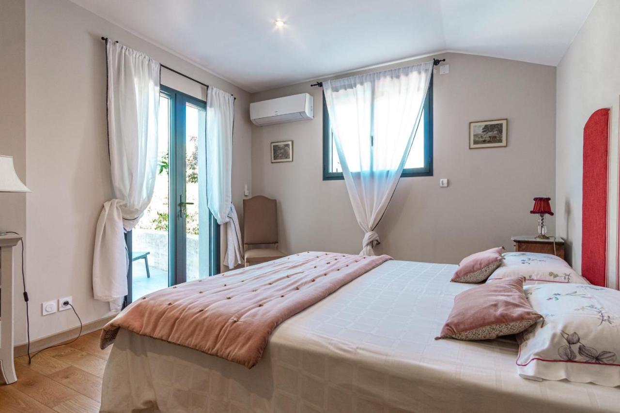 La Verdiere - Contemporary House With Garden And Private Pool LʼIsle-sur-la-Sorgue Exteriör bild