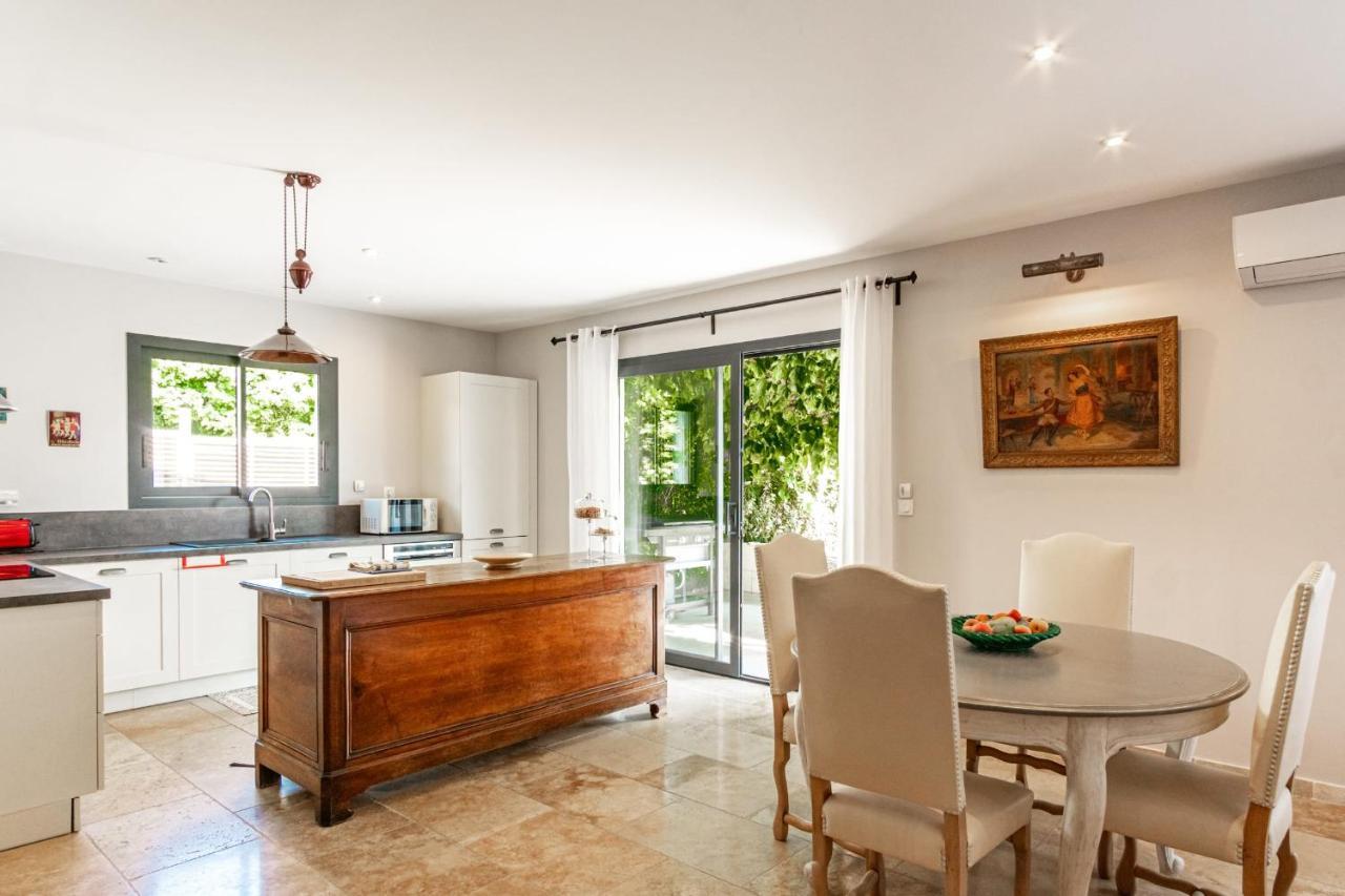 La Verdiere - Contemporary House With Garden And Private Pool LʼIsle-sur-la-Sorgue Exteriör bild